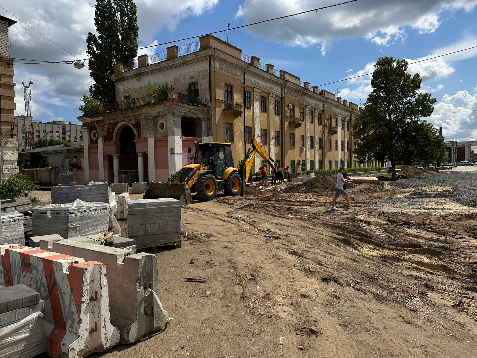 В Тракторозаводском районе Волгограда заменили участок трубопровода